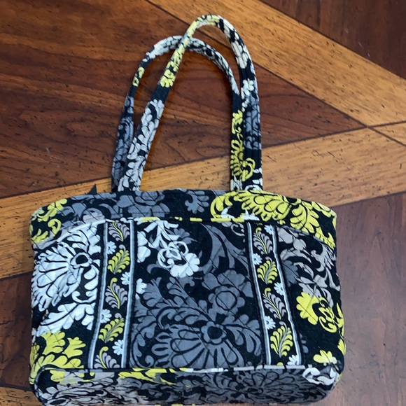 Vera Bradley small purse! Baroque design - Picture 1 of 10